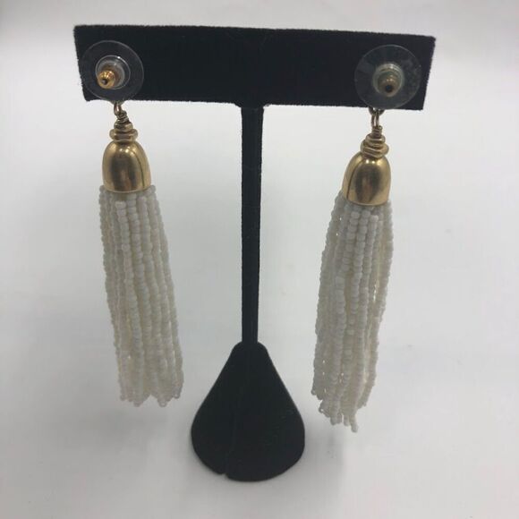 White Shell Beaded Necklace and White Beaded Dangling Pierced Earring Set - Picture 6 of 12